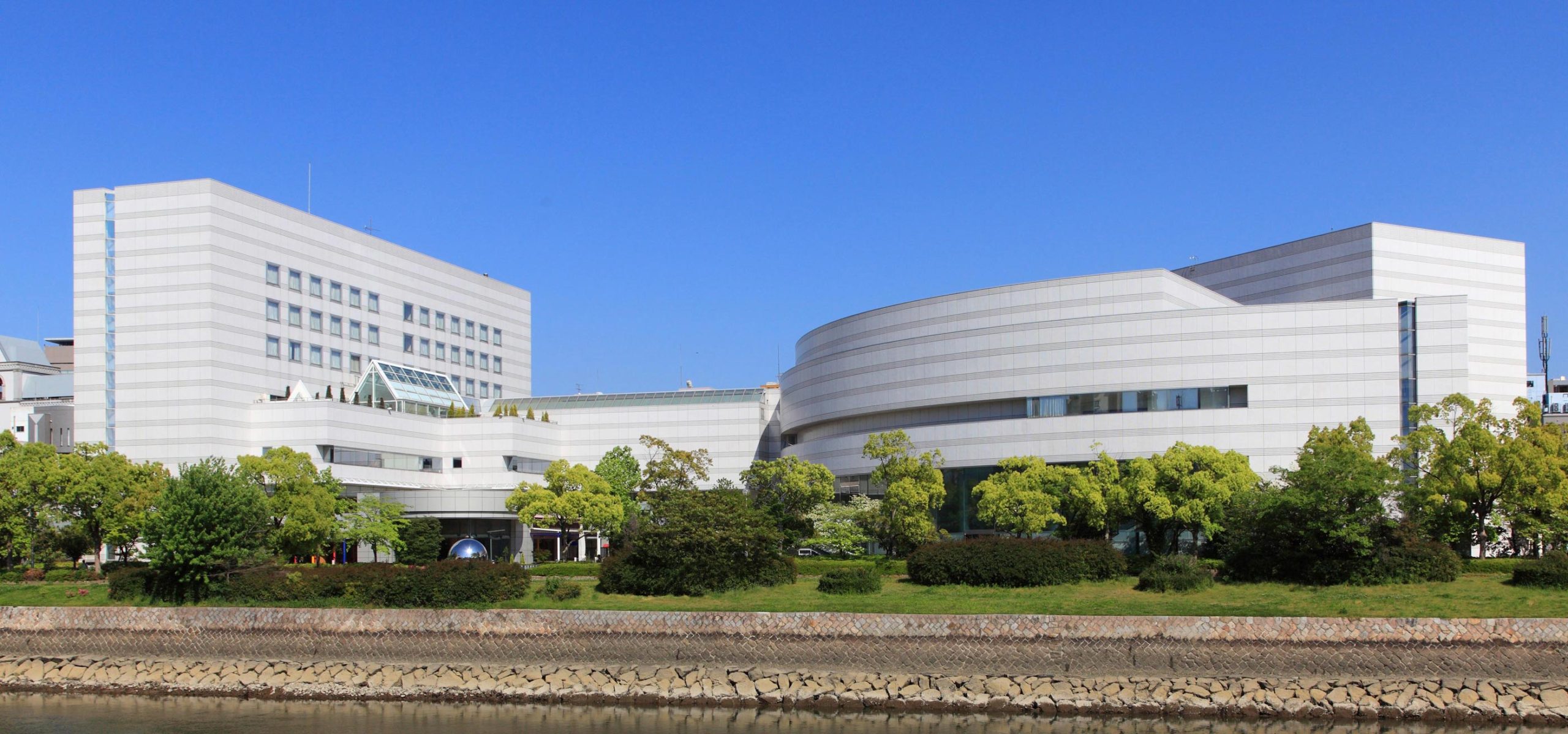広島文化学園HBGホールトップ写真