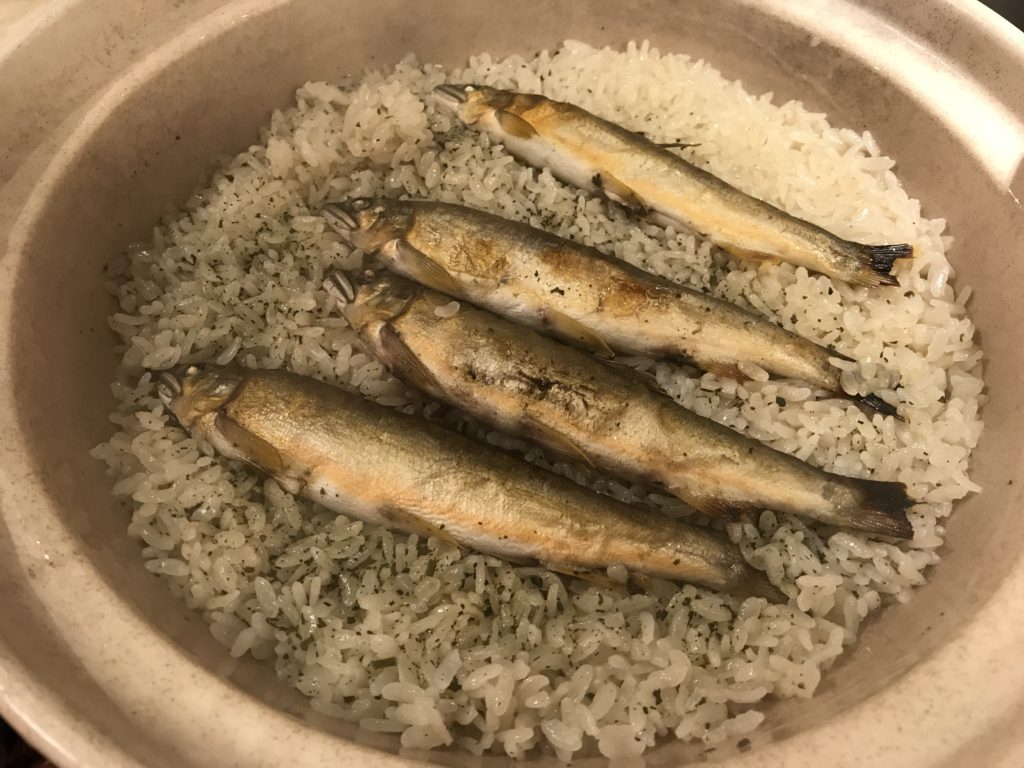 天然鮎の土鍋ごはんに圧倒！　　　　料理むら上