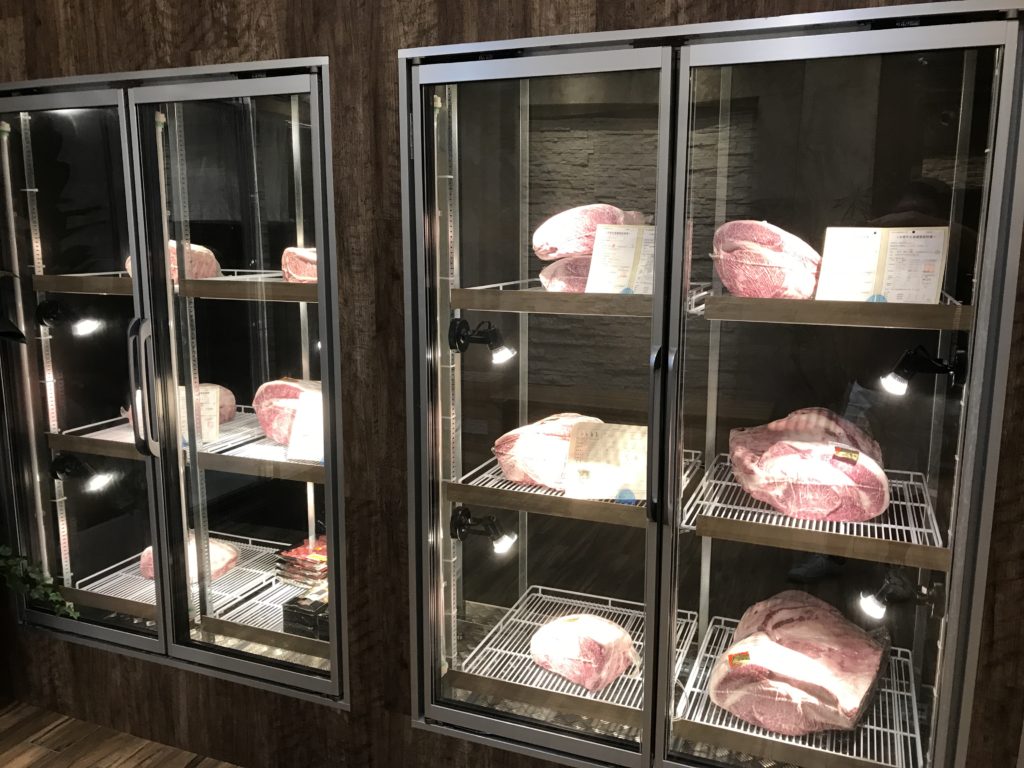 お肉の先生なので安心していただけます！　　　　焼肉　ふるさと