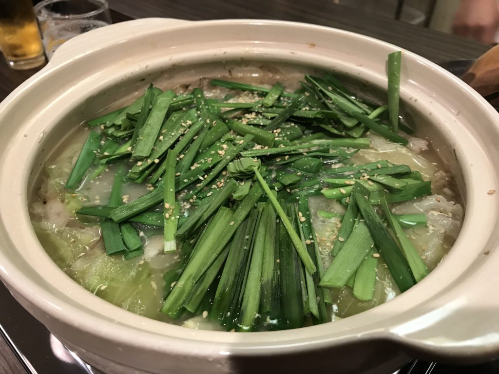 うどん屋さんのもつ鍋サイコーで～す！　　　うどん　一本
