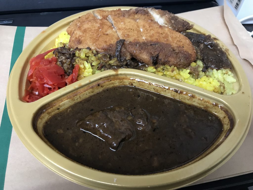 カレー一筋35年！　　　　桃丘