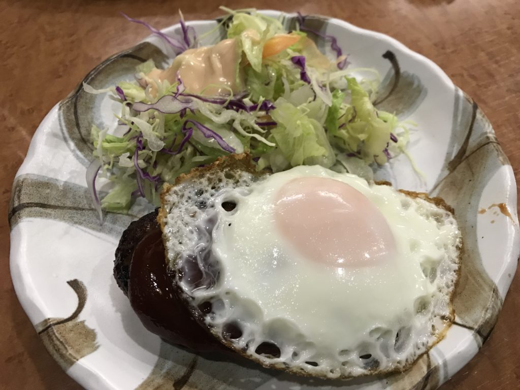 お腹いっぱいでも食べれちゃうハンバーグ！　　　　　　さざんか