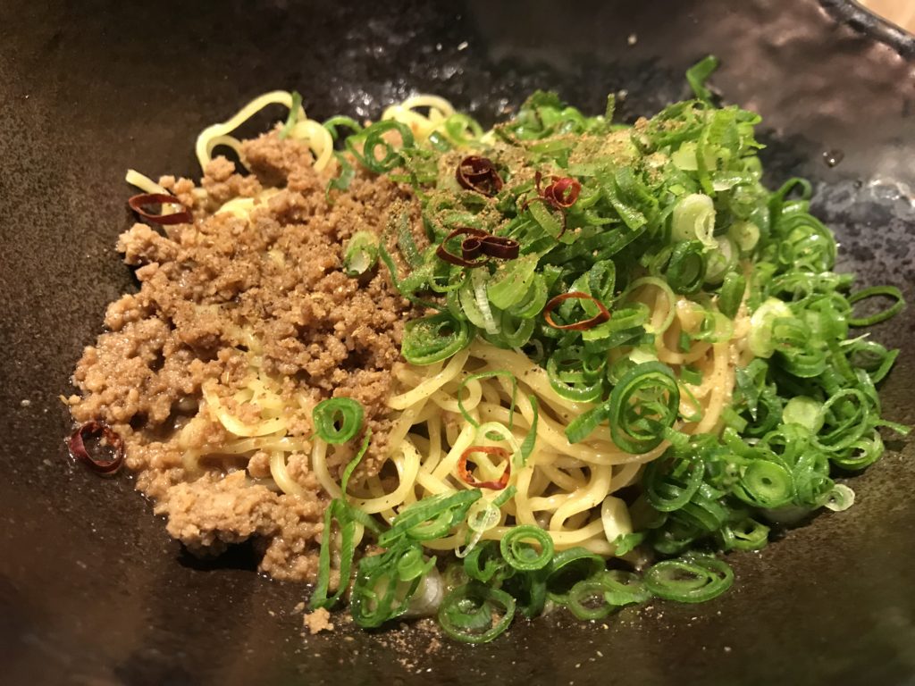 泥酔していても食べたくなる汁なし担々麺！　　　　　楽