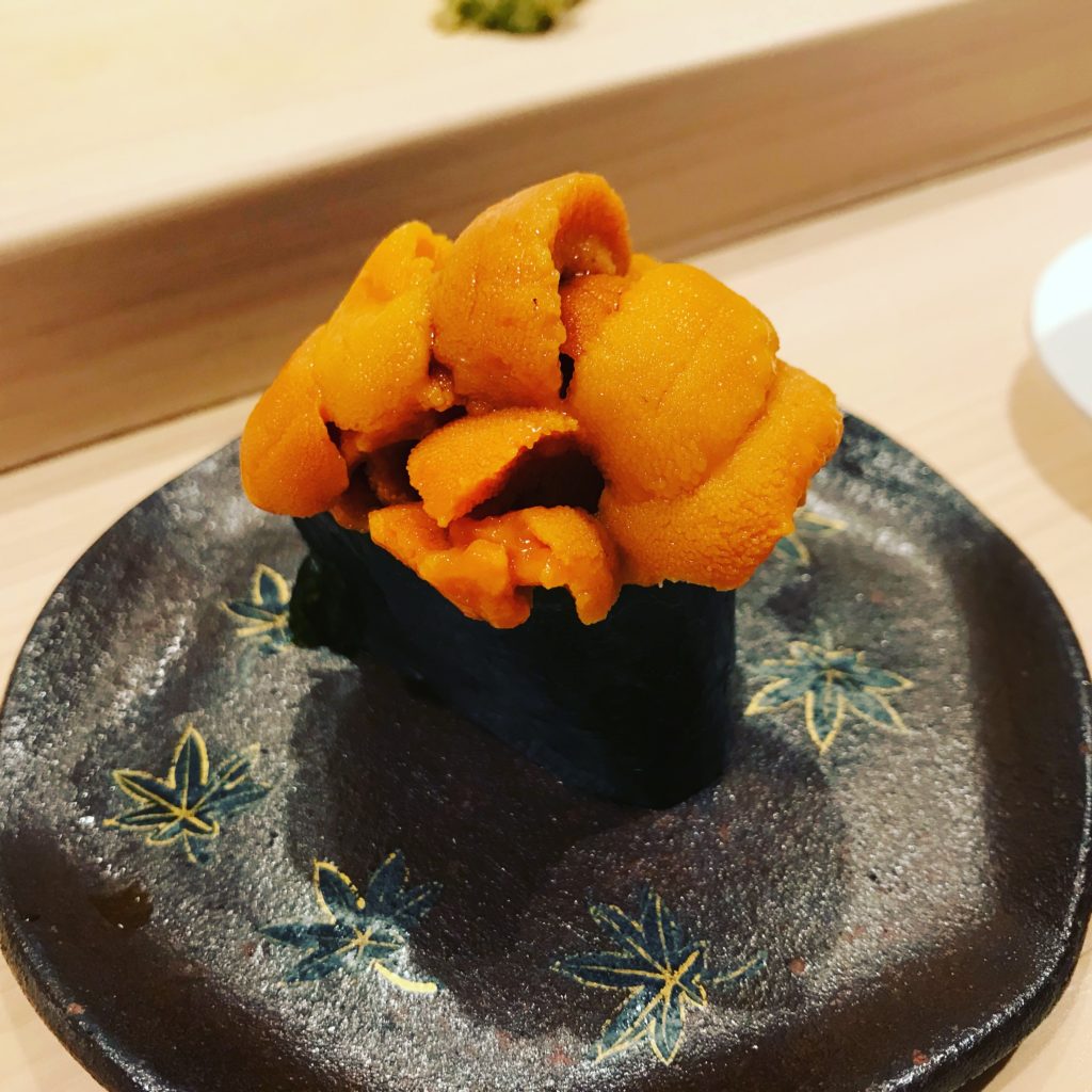 雲丹の盛り方がすごい！　　　　鮨高山　その２