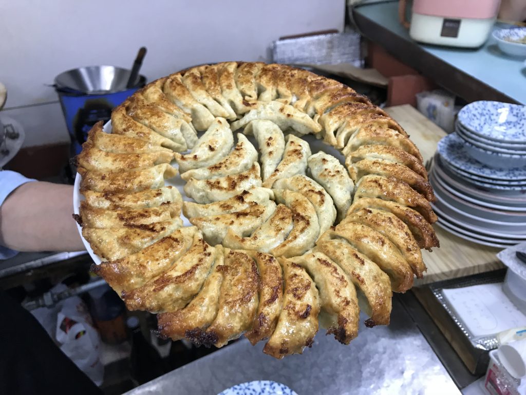 たなぼた的な予約が取れることも！　　　　餃子　清ちゃん