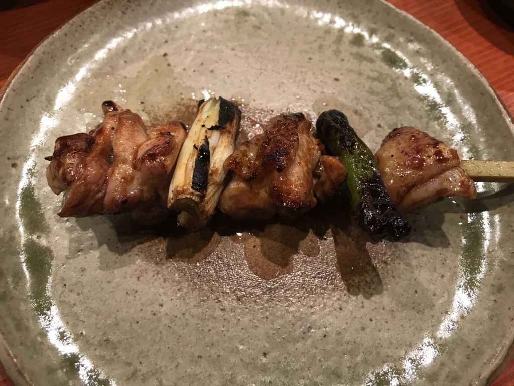 ♪知らず～知らず～食べて～い～た～　　　　　　炭焼き　たにぢ