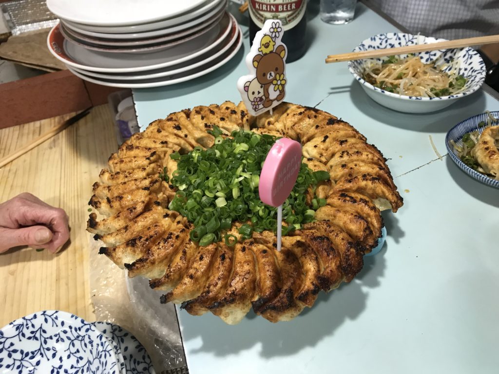 お誕生日お祝いもできちゃいます！　　　　　餃子　清ちゃん