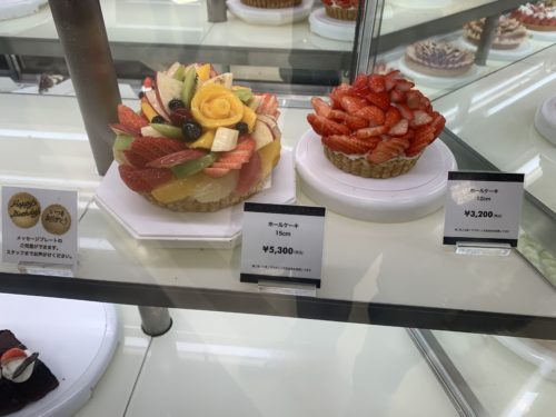 ケーキというよりもフルーツをいただく感覚！　　　　　　　Cafe comme ca 広島福屋八丁堀店