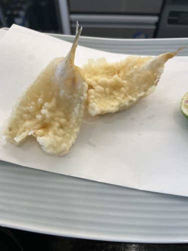 キスを一尾おまけしてくださいました～！　　　　天ぷら　森山