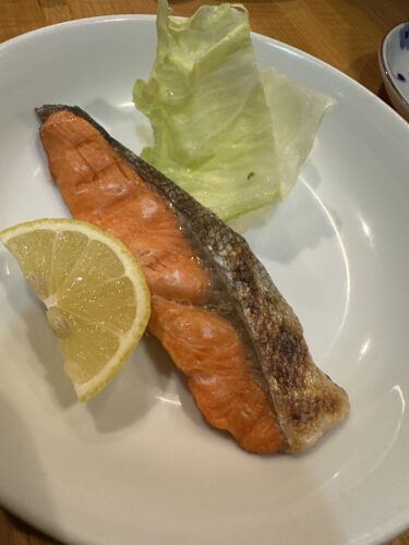 あけびさんの塩鮭がめちゃ美味しい～！　　　　あけび