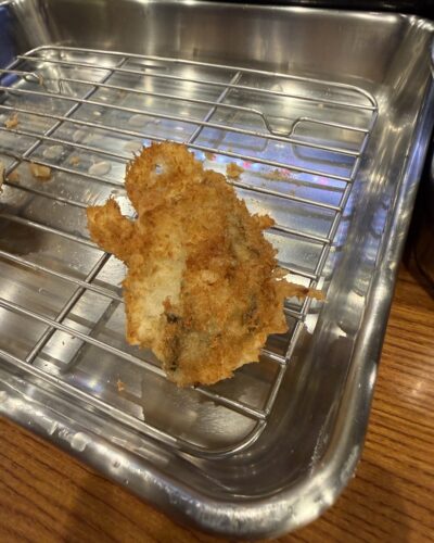 最高の牡蠣が登場していました！　　　　串かつ　一口