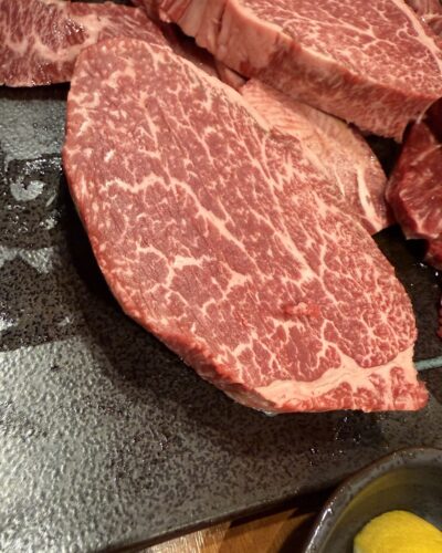 今年のお正月もすごいヒレ肉出してくださいました！　　　　焼肉リキ　中広店