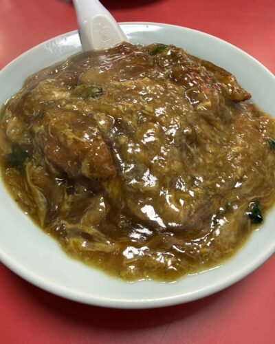 久々のカツカレー丼！　　　　中華料理　豚々亭