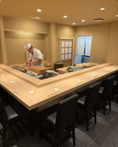 鮨あらたさんの息子さんのお店がついに！　　　　鮨髙とく　その１